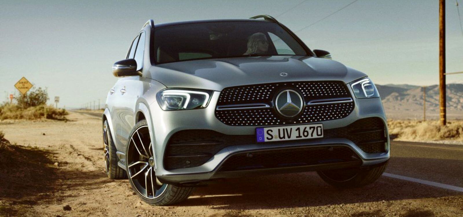 Mercedes-Benz GLE SUV motorizare standard