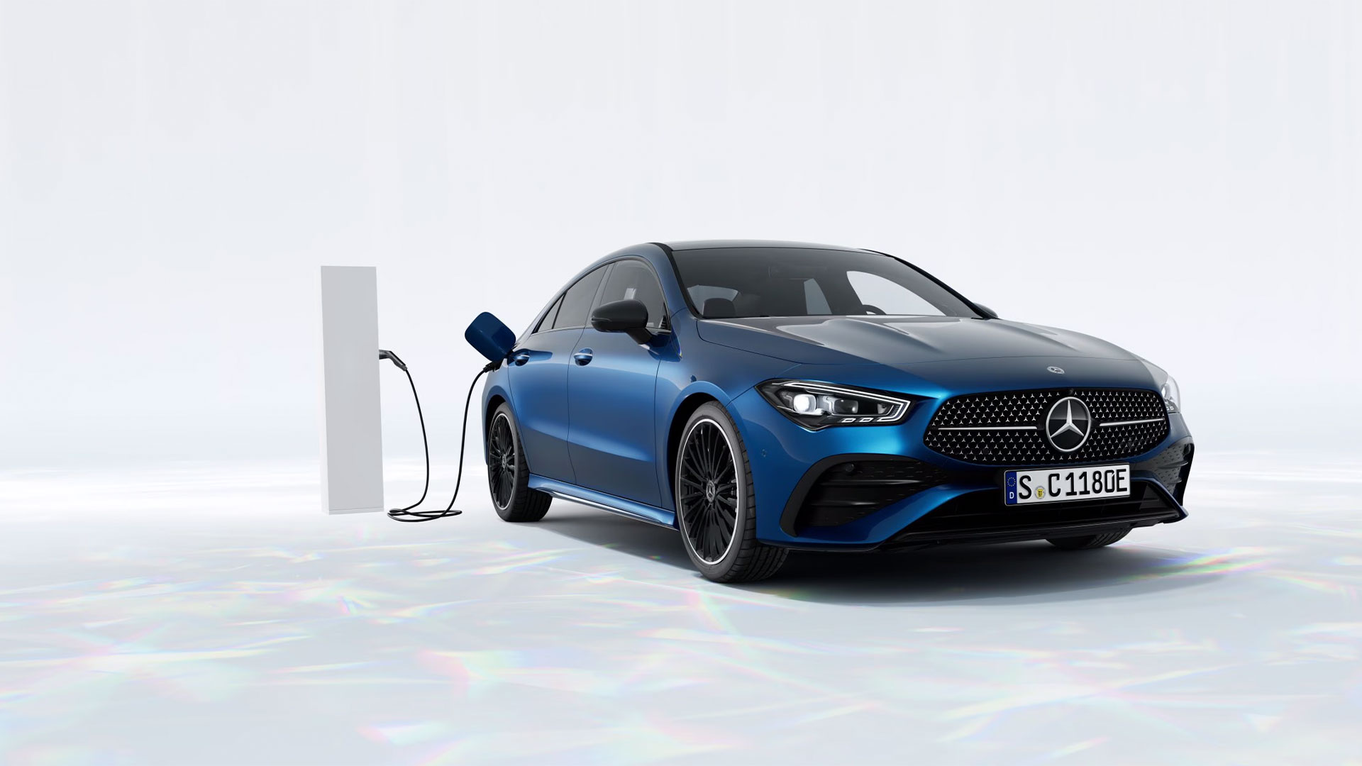 Mercedes-Benz-plug-in