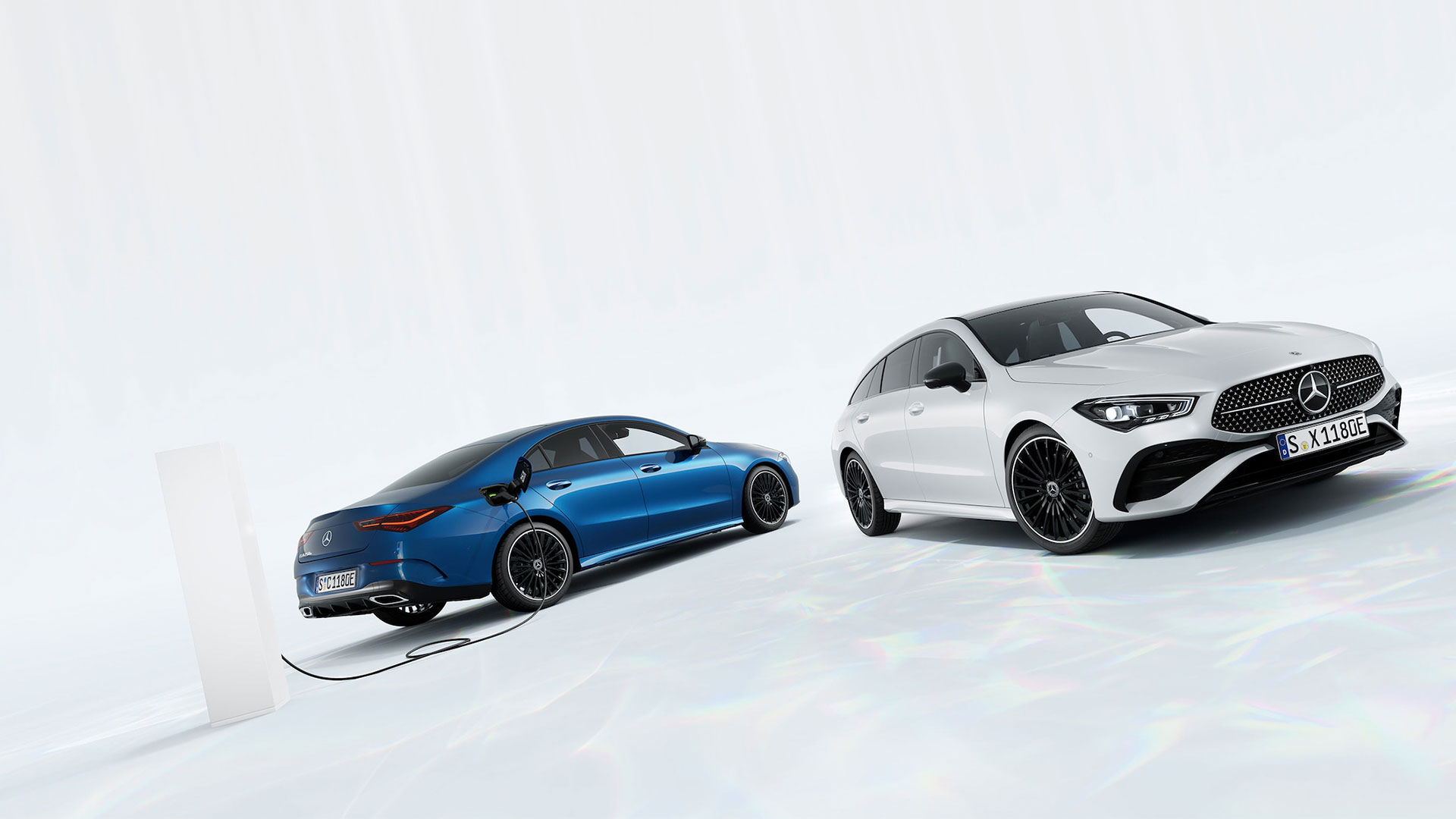 Mercedes-Benz-electriv-vs-Plug-in
